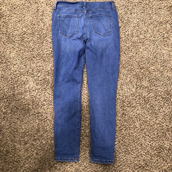 Old Navy medium wash rockstar skinny jeans - Picture 2 of 4